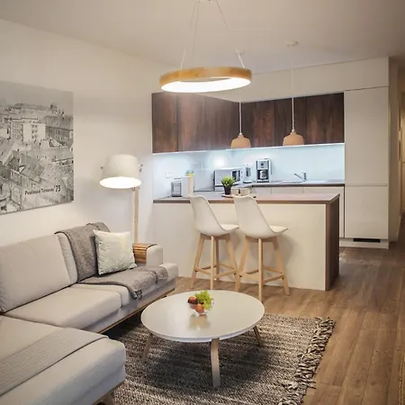 Priestranny Utulny 2-izbovy V Centre Trnavy Trnava