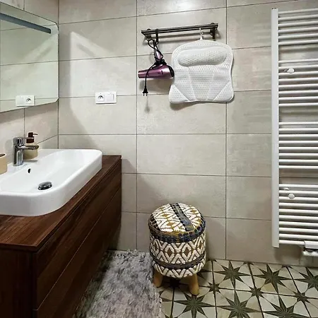 Apartmán Priestranny Utulny 2-izbovy V Centre Trnavy *