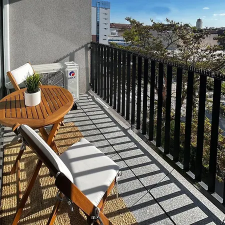 Priestranny Utulny 2-izbovy V Centre Trnavy Apartmán Trnava