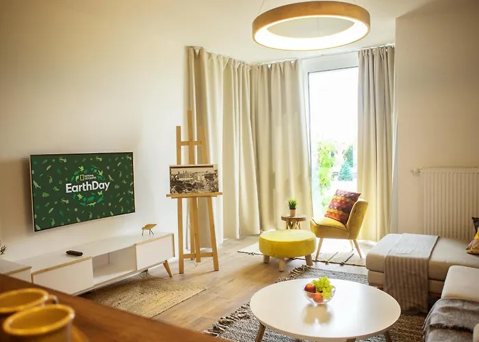 Priestranný Dizajnový 2-izbový V Centre Trnavy S Výhľadom Na Mestskú Vežue Apartamento *